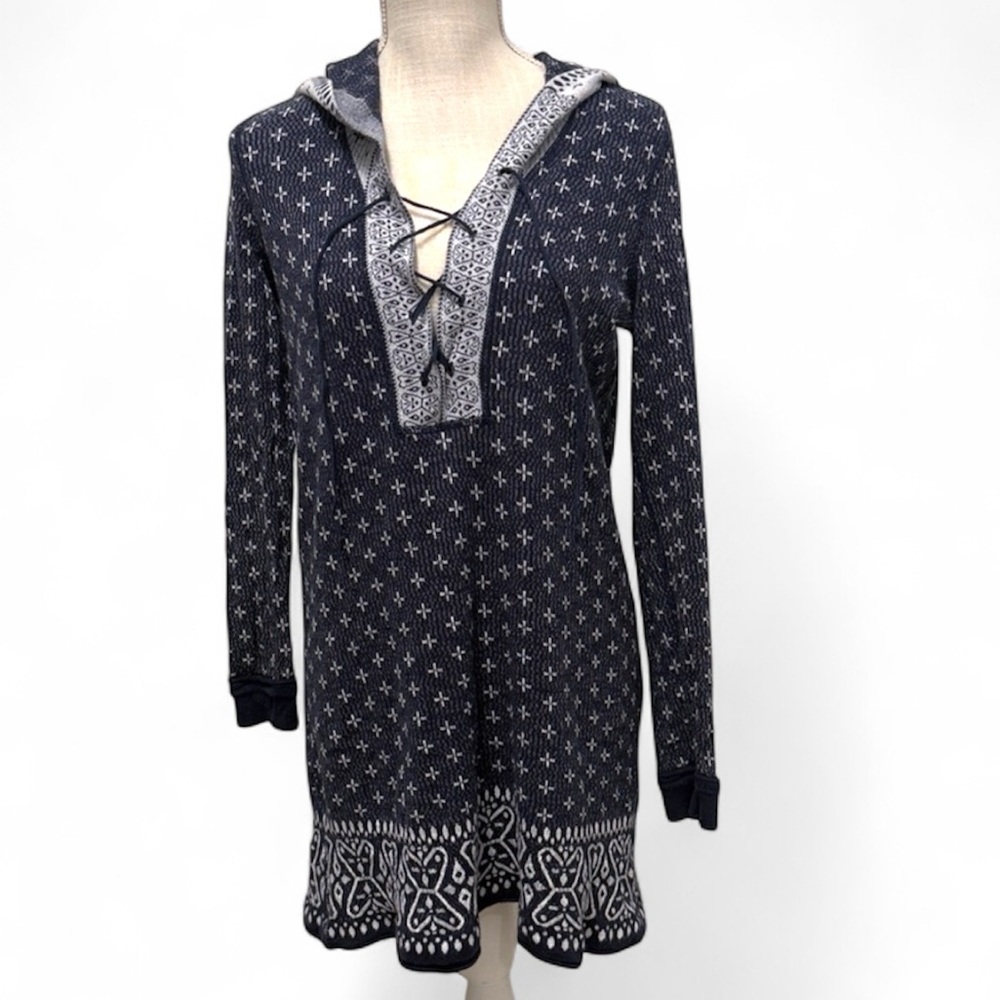 FREE PEOPLE Intimately Navy Pullover Size Small